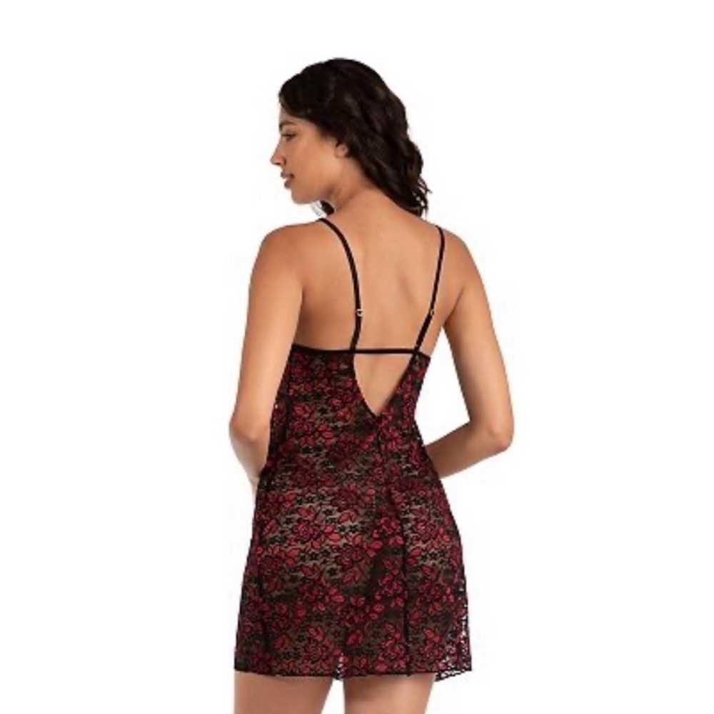 Elegant Black and Red Lace Chemise